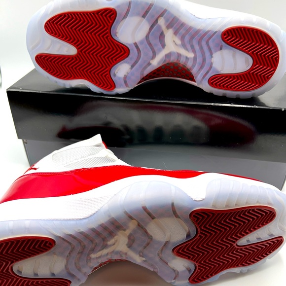 SOLD-New Nike Air Jordan 11 Retro Cherry Men’s Size 9 - Picture 2 of 7
